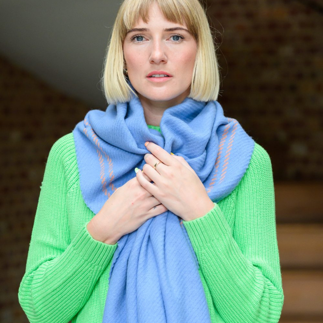 JustLikeRed-scarf-plainblue